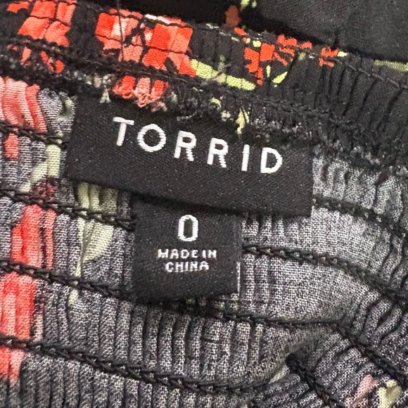 Torrid Tank - Picture 3 of 7